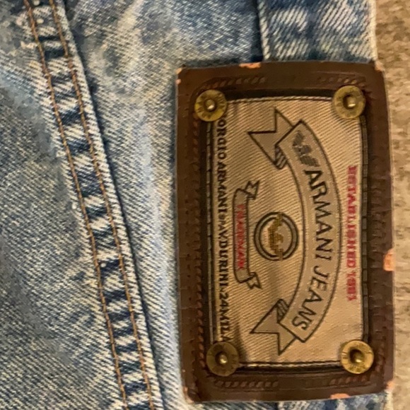 Authentic Vintage Armani Jeans Light Blue Relaxed Fit - Picture 8 of 11